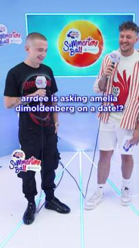 ArrDee внася цялата енергия в представянето си на Summertime Ball на Capital с Barclaycard